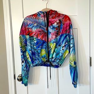 NWOT Nike Windrunner size M
